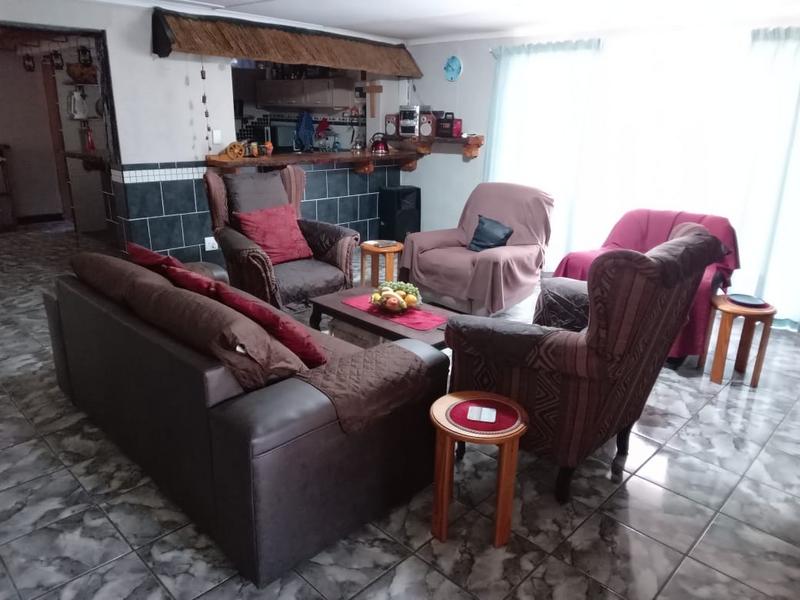 2 Bedroom Property for Sale in Vakansieplaas Western Cape